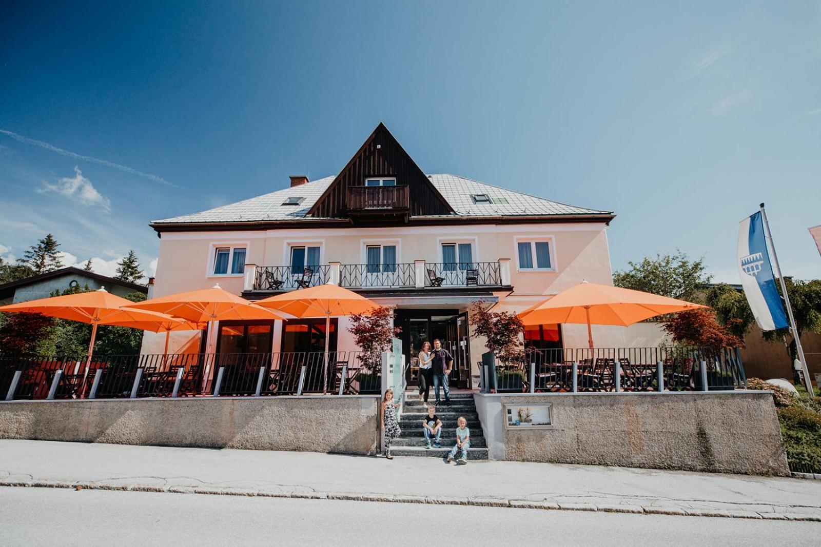 Der Loeffler Am Semmering Bed&Breakfast Exterior photo