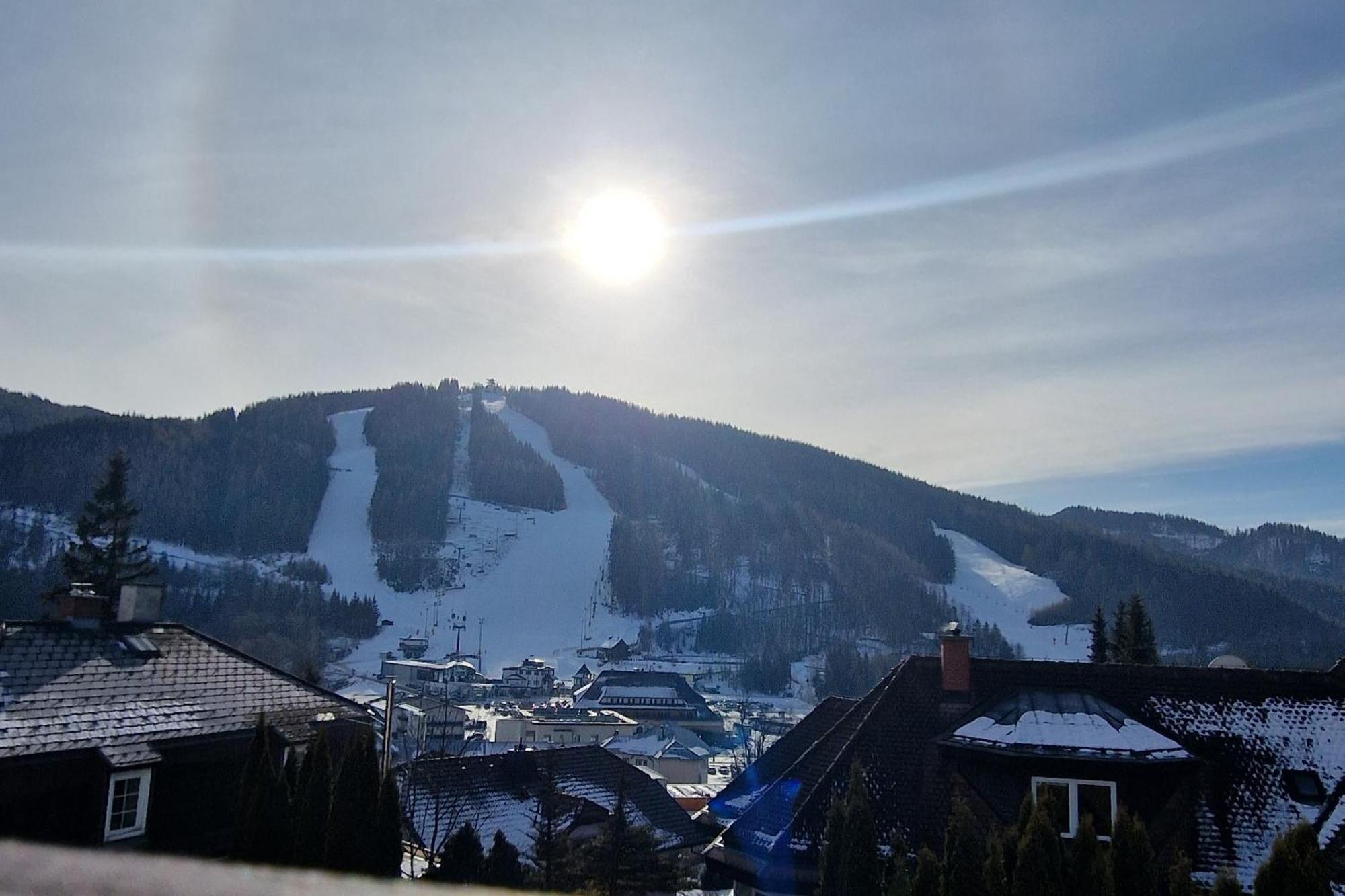 Der Loeffler Am Semmering Bed&Breakfast Exterior photo